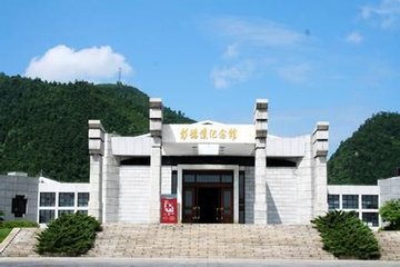 大将军陶瓷纪念彭德怀诞辰120周年公益慈善活动即将开启！
(图3)